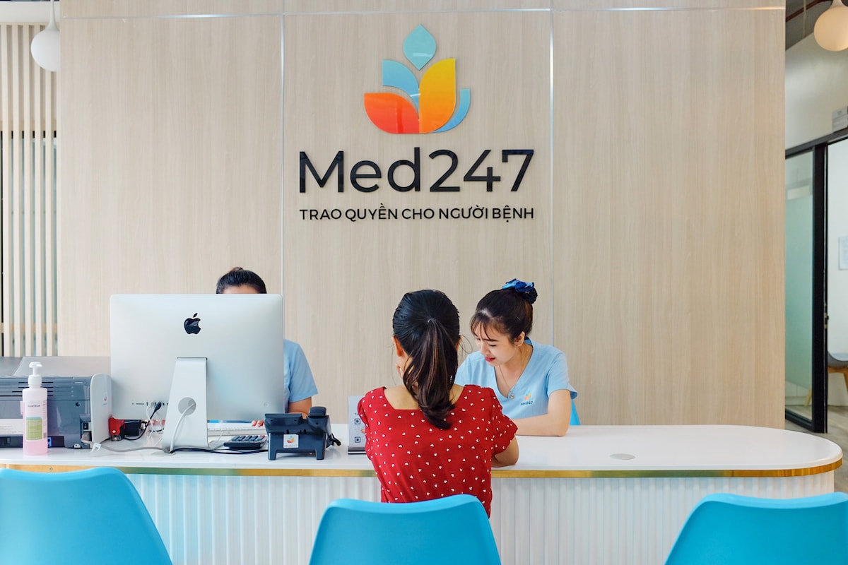 Bệnh nhân đến với Med247 để nhận tư vấn chăm sóc về sức khỏe