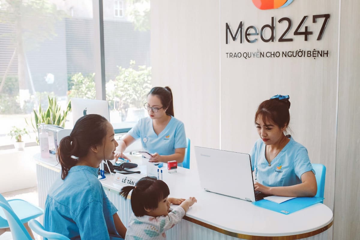 khám và điều trị tiết niệu cho trẻ tại med247
