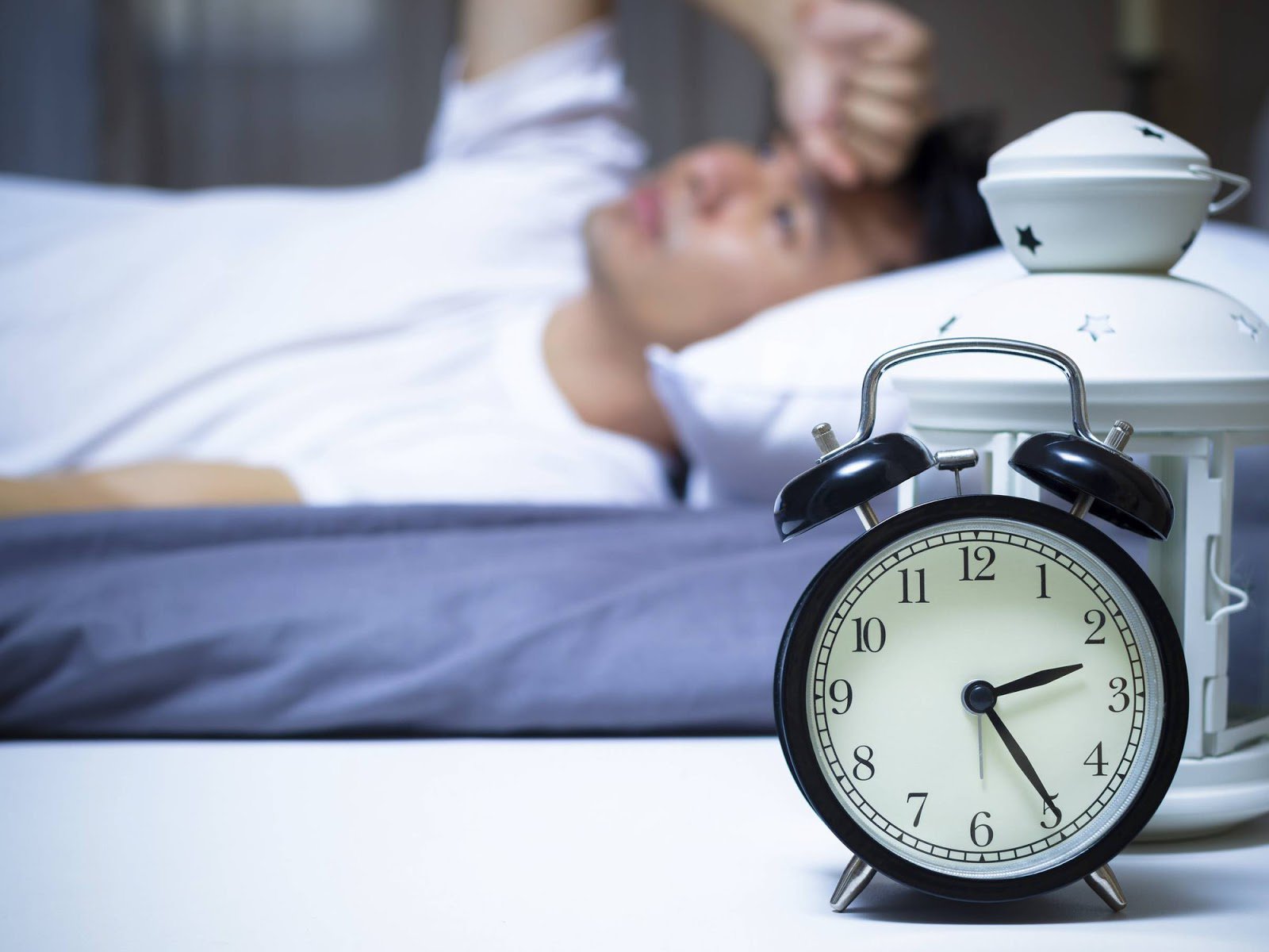 Mất ngủ gây ảnh hưởng nhiều đến sức khỏe và sinh hoạt của người bệnh