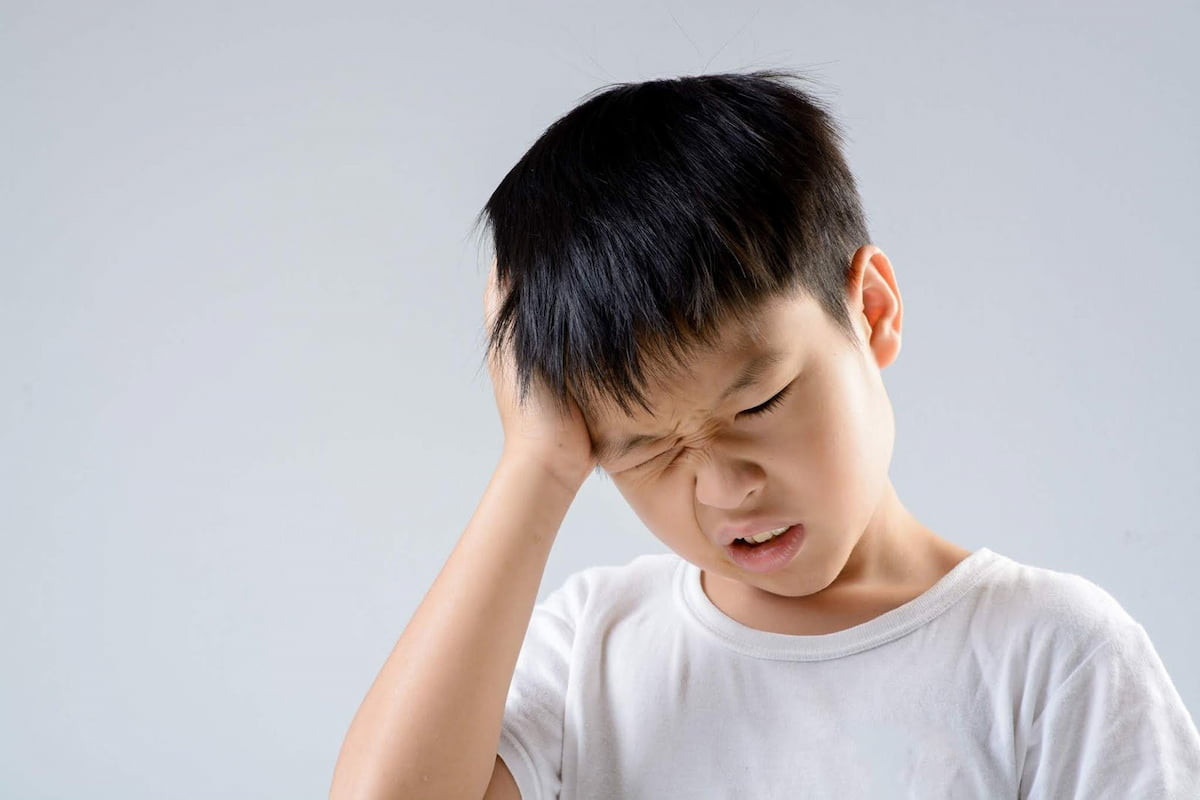 thiếu máo não ảnh hưởng thể chất của trẻ